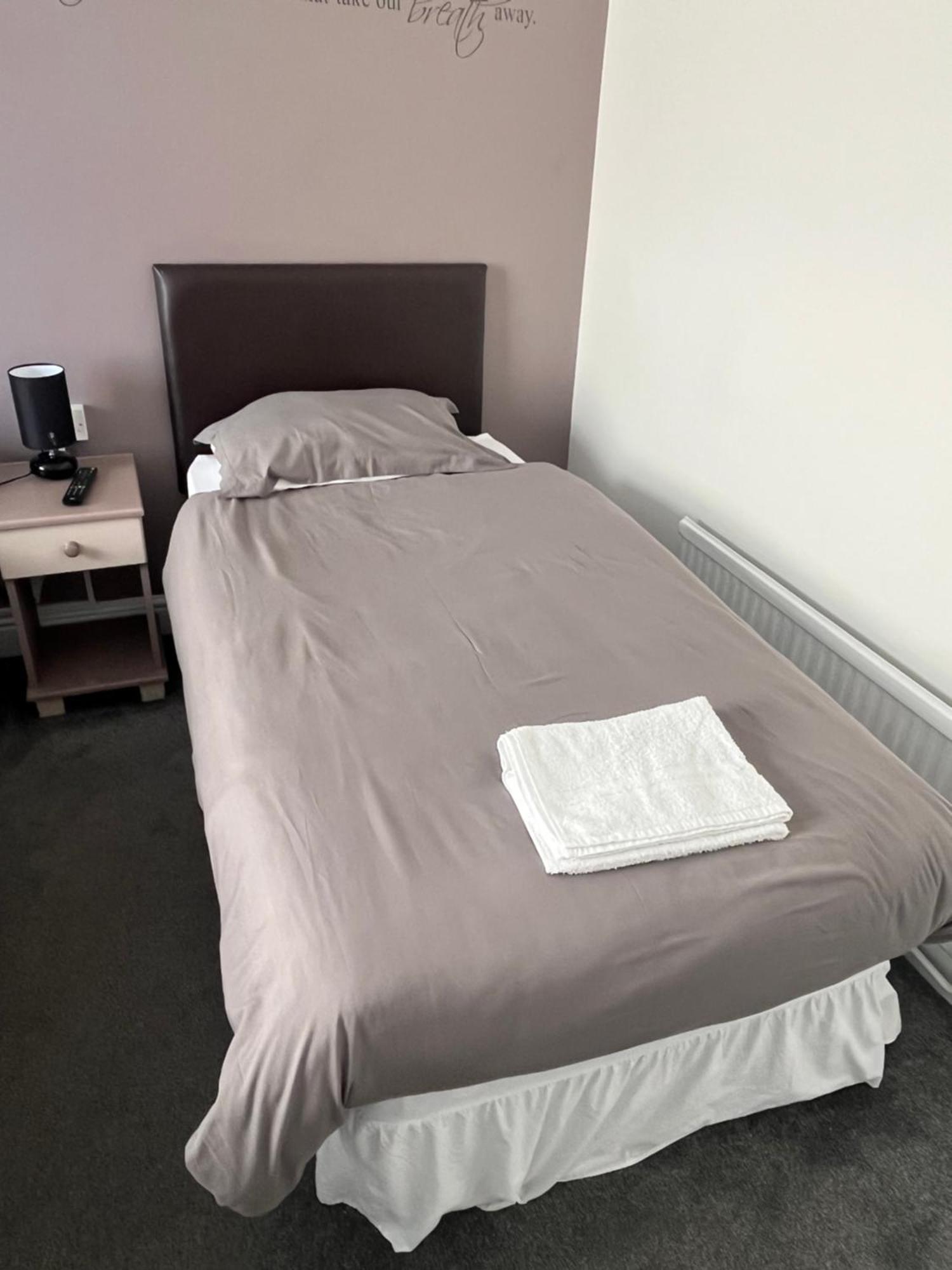Hampton Hotel & Restaurant Llandrindod Wells Ngoại thất bức ảnh